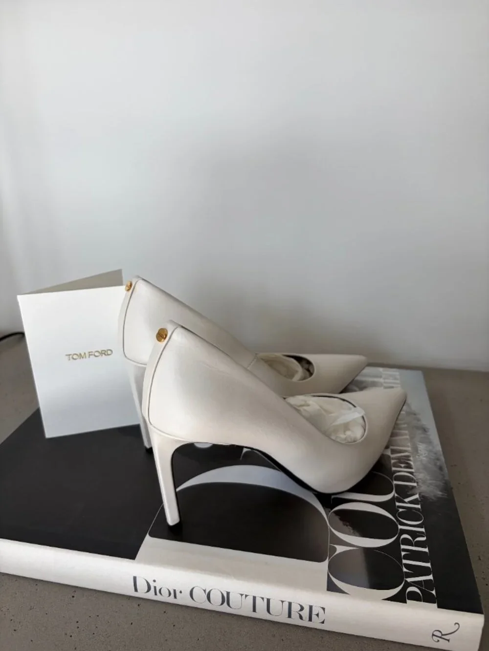 Tom Ford White Leather Pointed Toe Stiletto Pumps 37.5 IT 7.5 US
